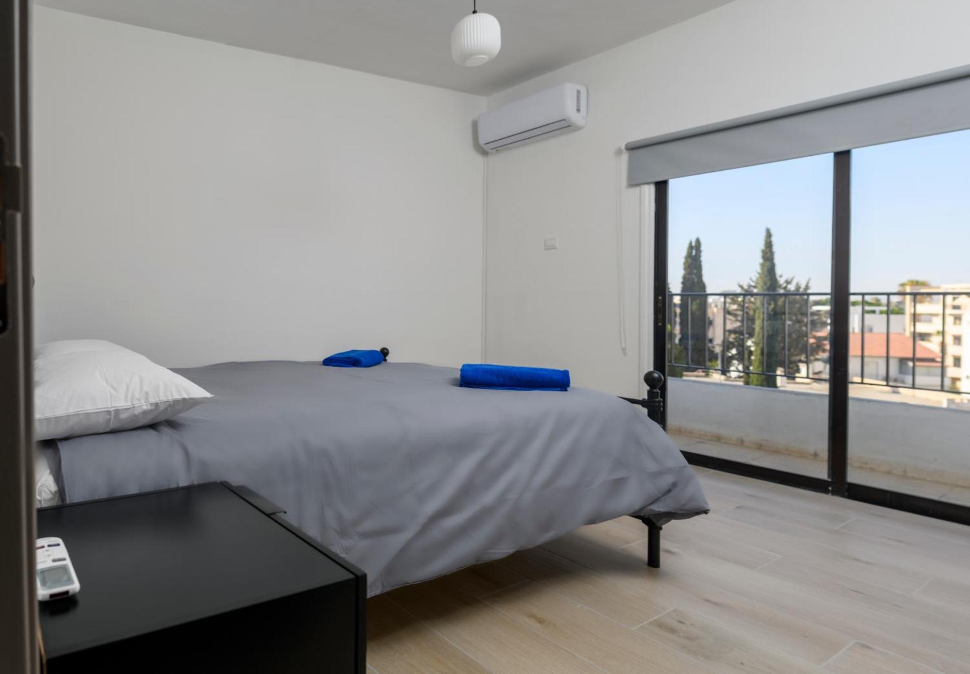 Ollies 3 Bedroom Apartment Larnaca Exterior photo