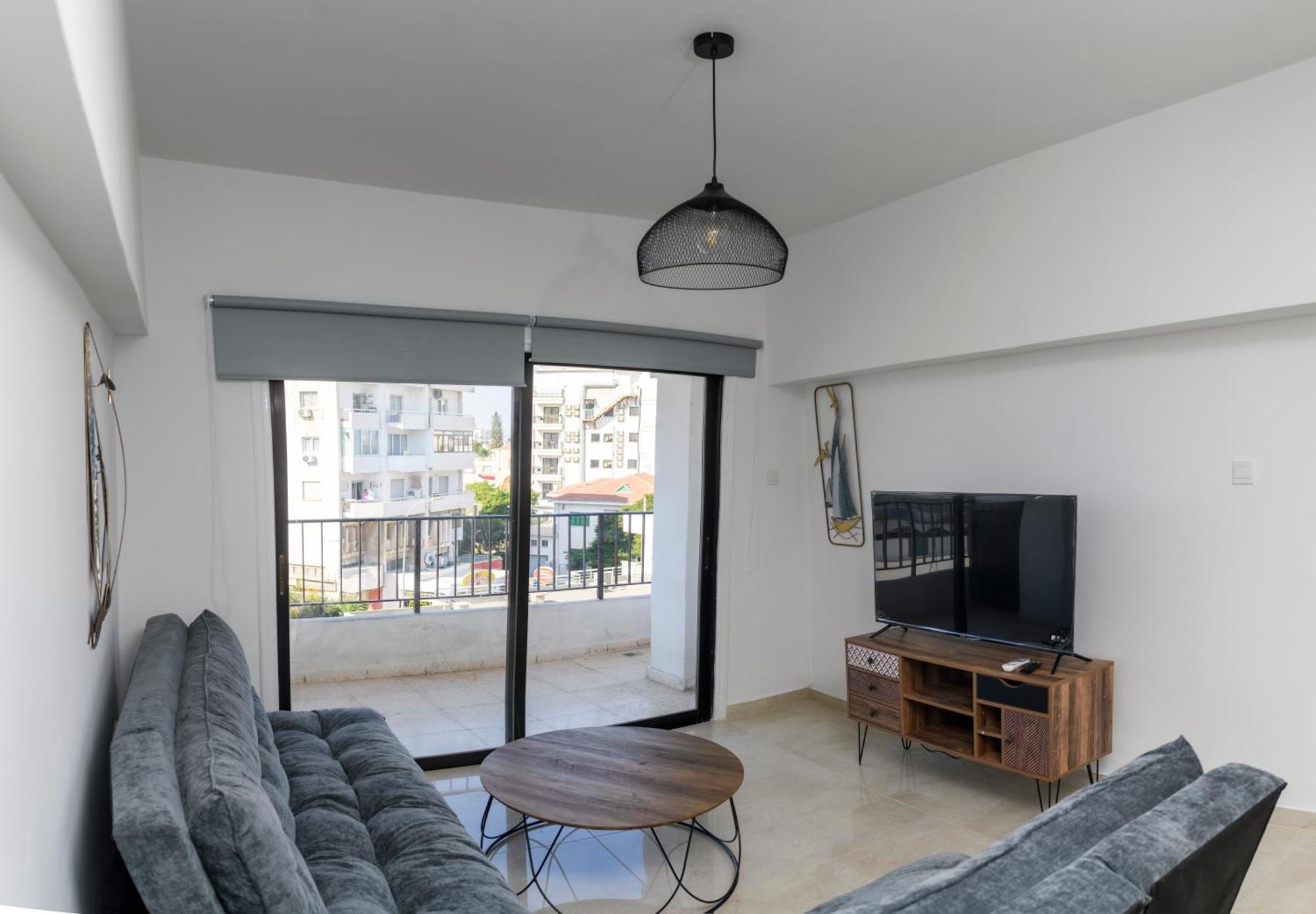 Ollies 3 Bedroom Apartment Larnaca Exterior photo