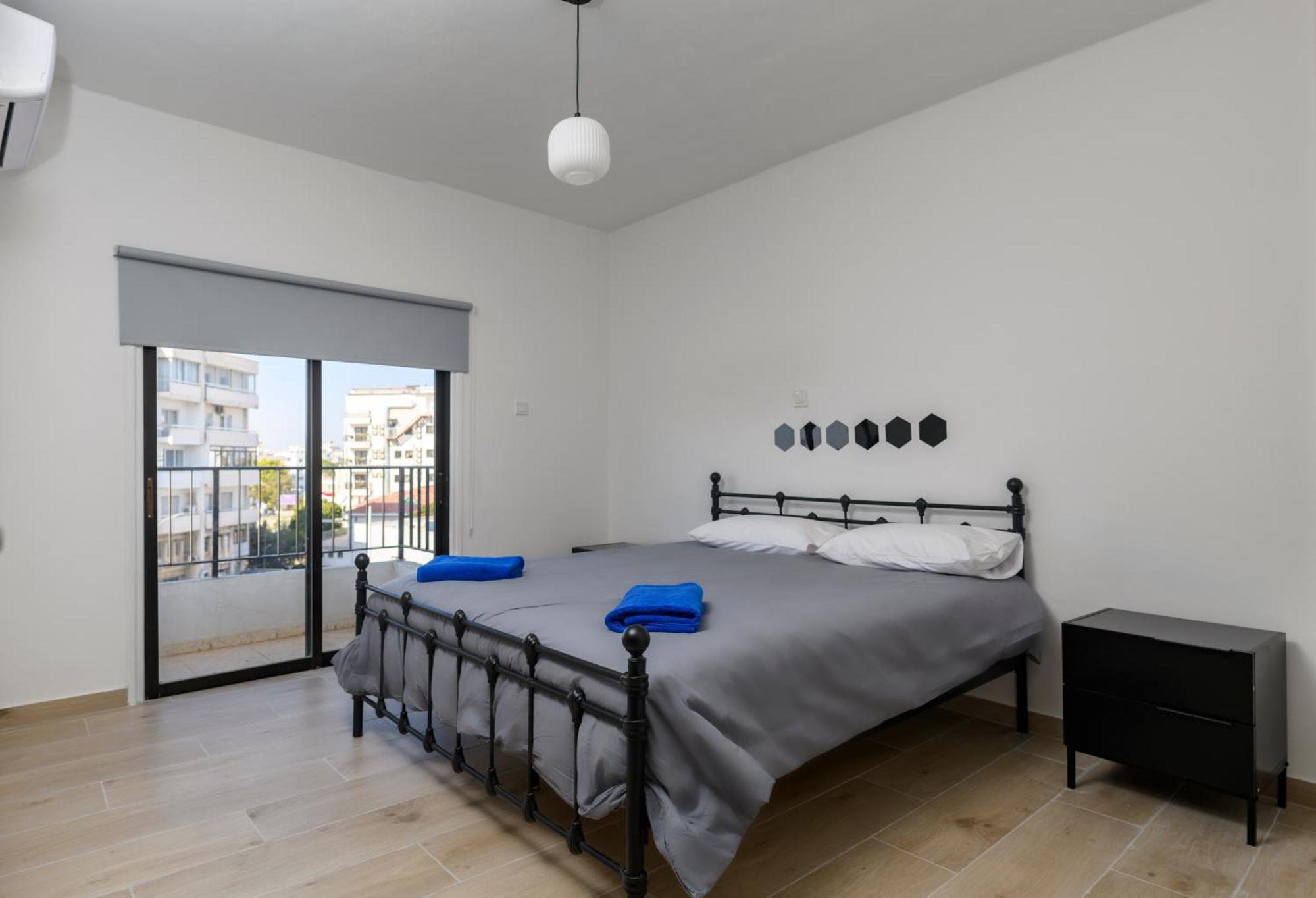 Ollies 3 Bedroom Apartment Larnaca Exterior photo